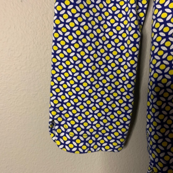 T by Talbots Shirt Womens Medium Knit Pullover Activewear Geometric Stretch Top - Picture 3 of 9